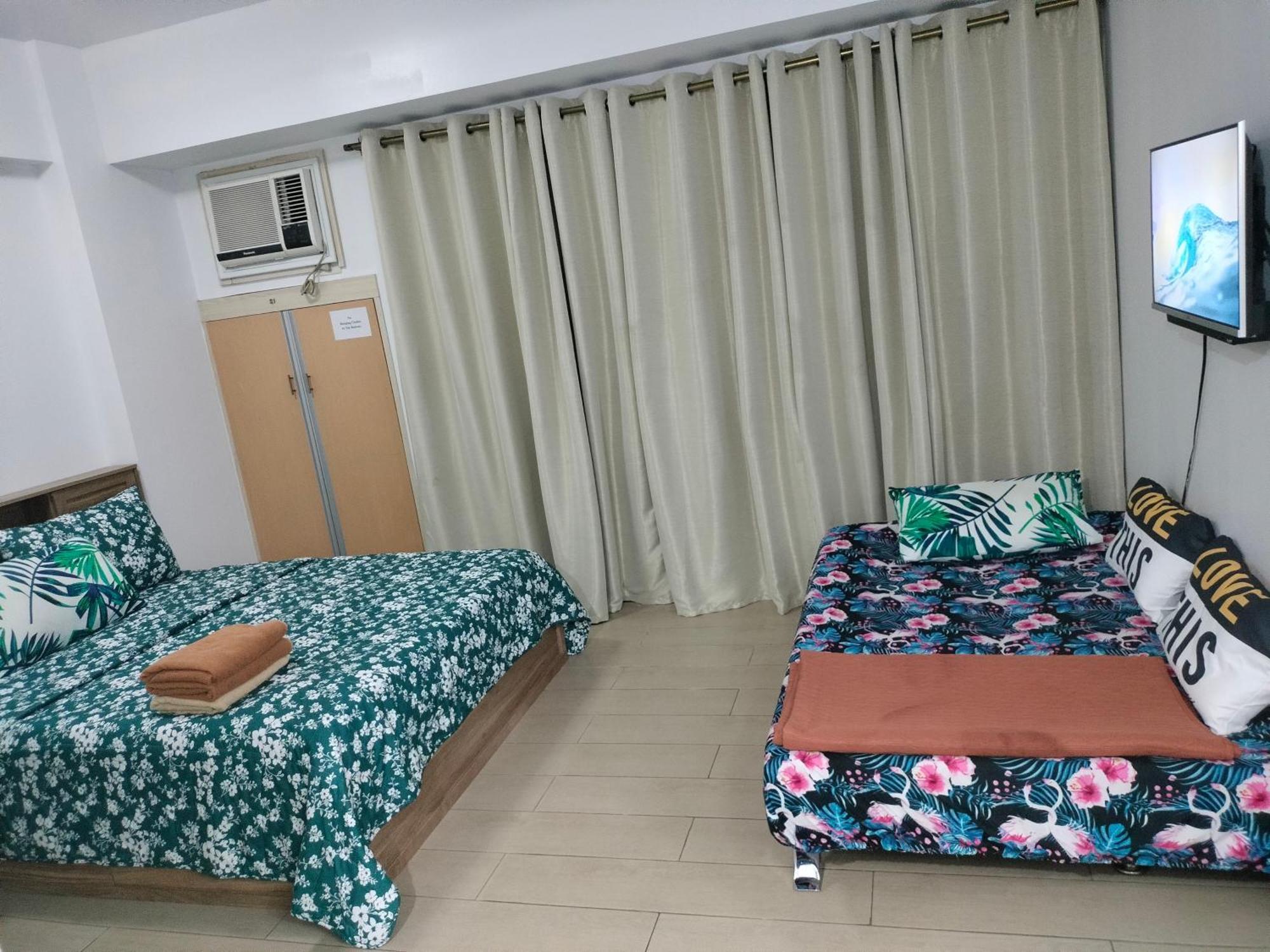Rqui Condotel Newport Pasay Esterno foto