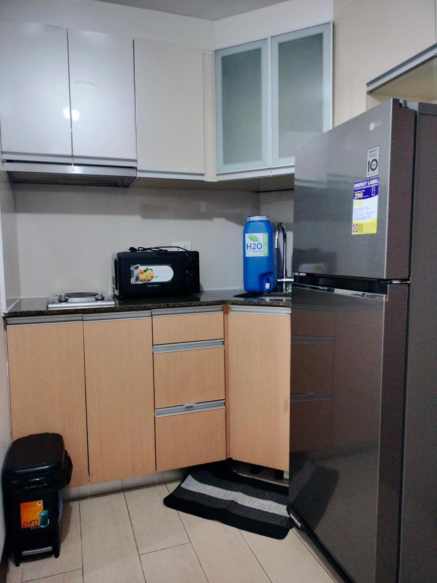 Rqui Condotel Newport Pasay Esterno foto