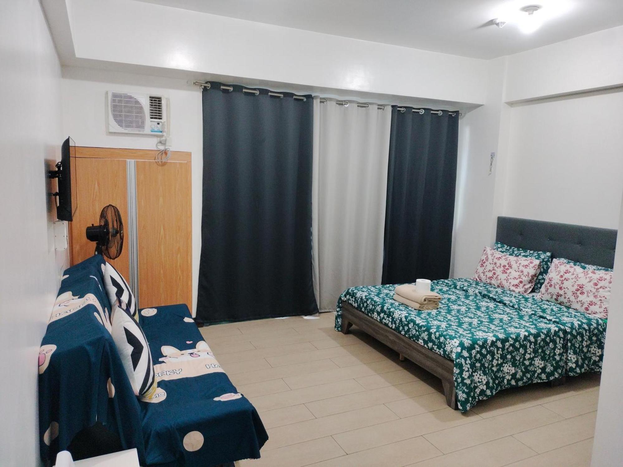 Rqui Condotel Newport Pasay Esterno foto